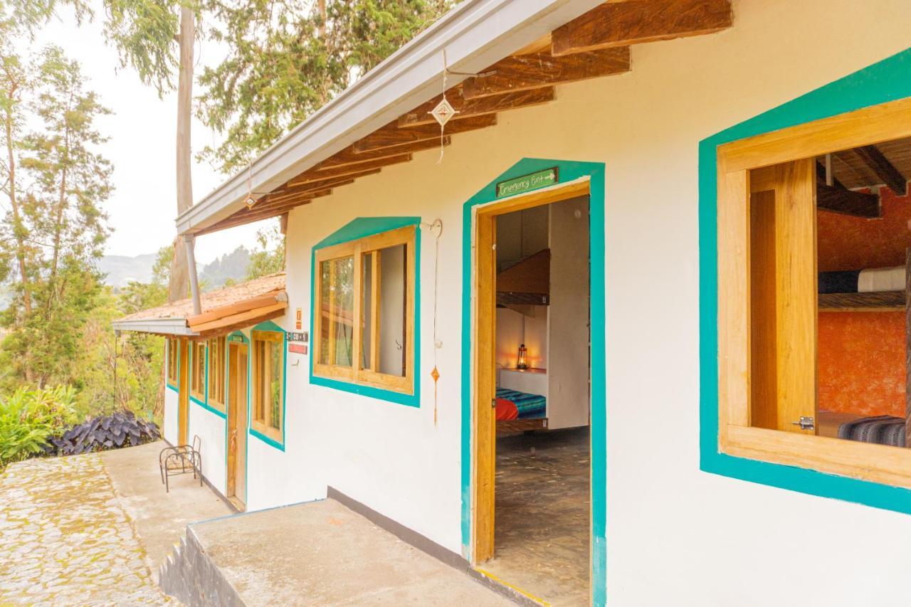 Bacoa Hostel Guatape Bagian luar foto