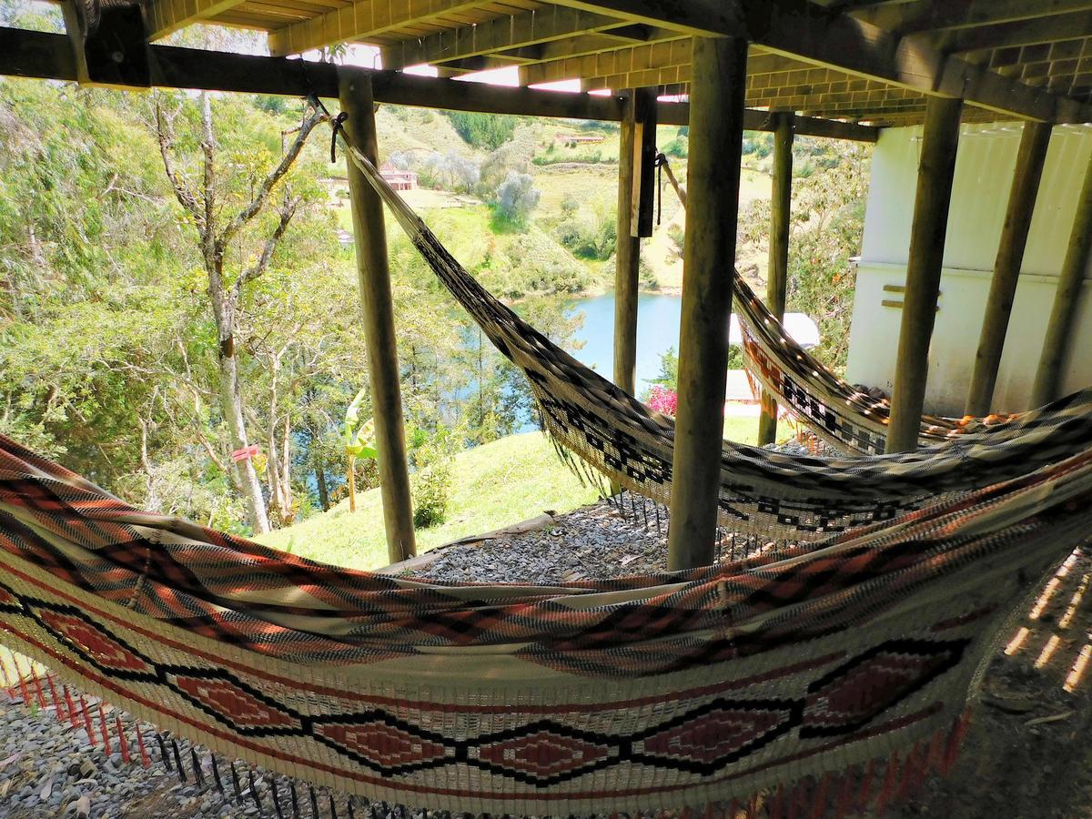 Bacoa Hostel Guatape Bagian luar foto