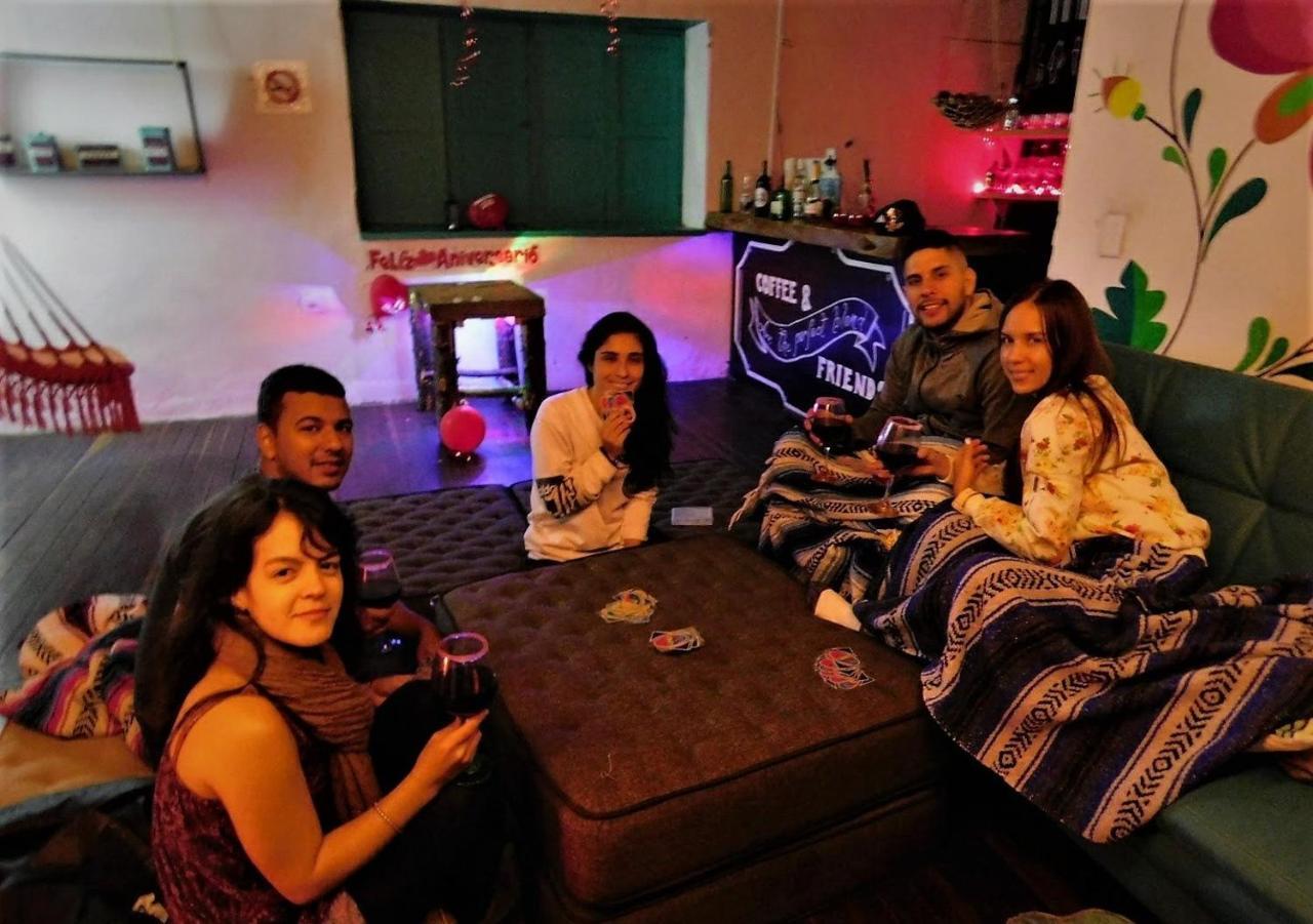 Bacoa Hostel Guatape Bagian luar foto